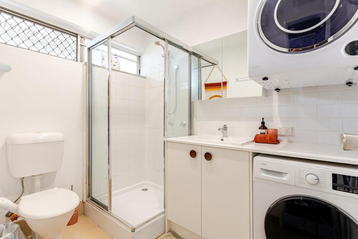 Apartment Mid Century Pad 1bed 1bath 1car 10 Mins To Cbd *